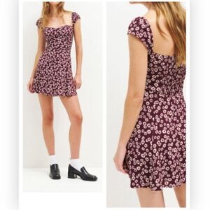 Reformation Tanis Dress / Geena / Size 12 🏷️
NEW $218